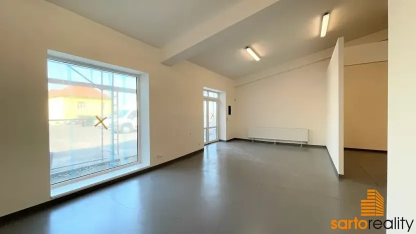 Pronájem obchodního prostoru, Ústí nad Labem, Žižkova, 420 m2