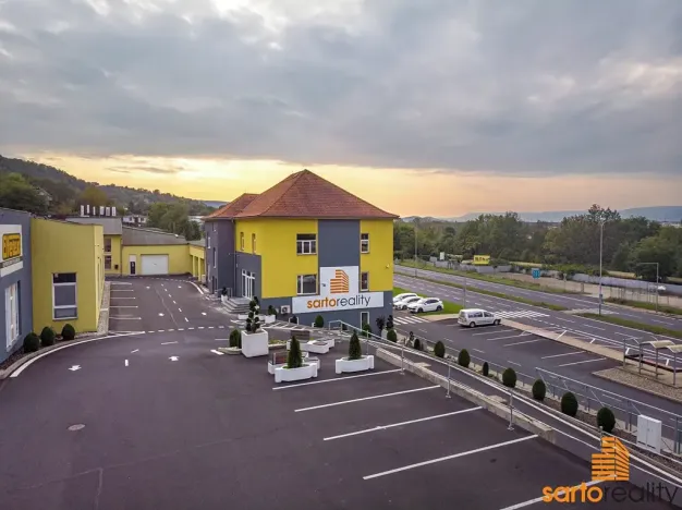 Pronájem obchodního prostoru, Ústí nad Labem, Žižkova, 420 m2