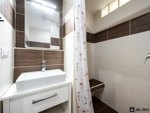 Prodej bytu 1+kk, Hradec Králové, Říční, 28 m2