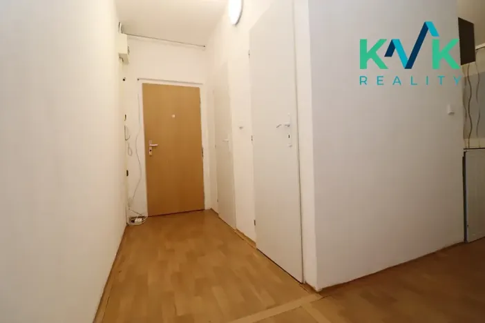 Prodej bytu 3+1, Karlovy Vary, Konečná, 82 m2