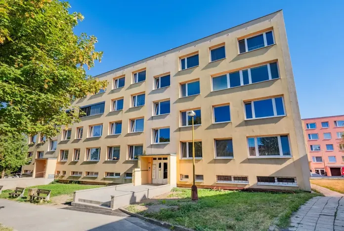 Prodej bytu 3+1, Nové Strašecí, Žižkovo náměstí, 70 m2