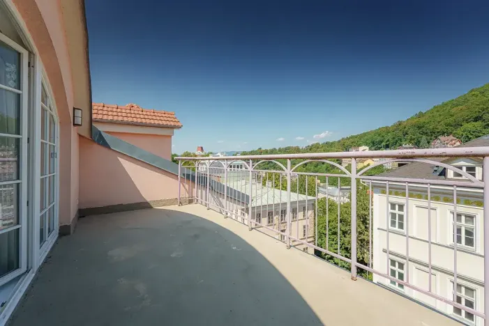 Prodej bytu 3+kk, Karlovy Vary, Zámecký vrch, 108 m2