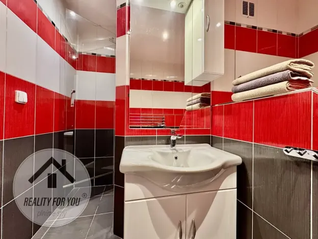 Prodej bytu 3+1, Praha - Hlubočepy, Högerova, 77 m2