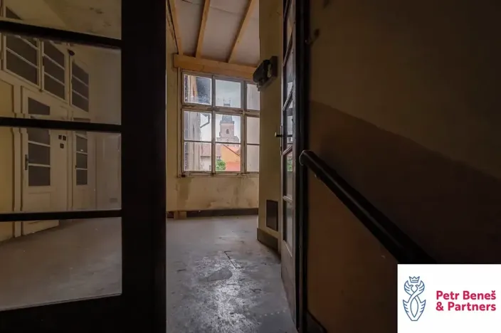 Prodej obchodního prostoru, Rakovník, Husovo náměstí, 622 m2