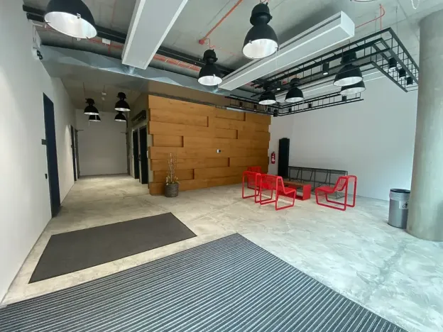 Pronájem obchodního prostoru, Praha - Smíchov, Na Valentince, 240 m2