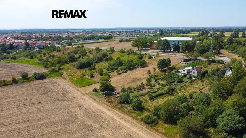 Prodej zahrady, Tvrdonice, 1072 m2