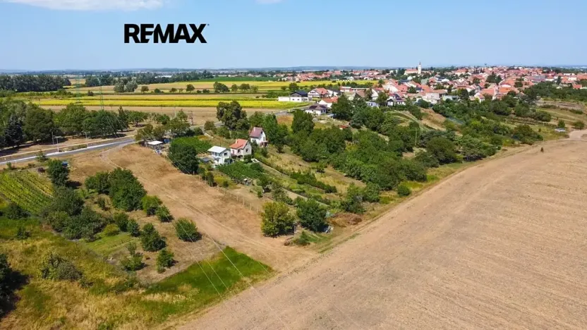 Prodej zahrady, Tvrdonice, 1072 m2