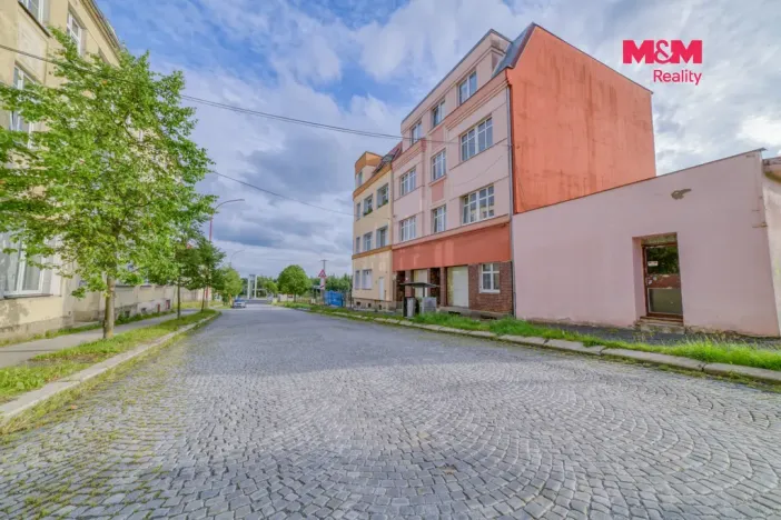 Prodej obchodního prostoru, Aš, Nádražní, 94 m2