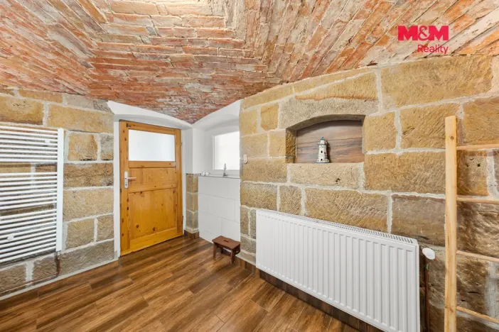 Prodej chalupy, Arnoltice, 168 m2
