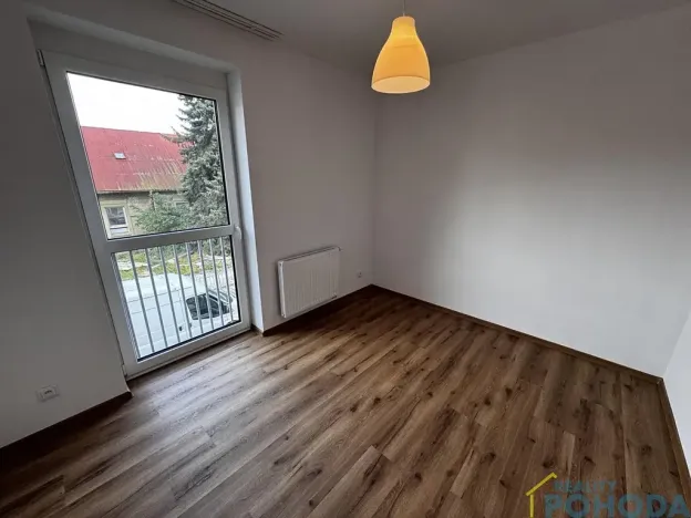 Pronájem bytu 2+kk, Dašice, U Kasáren, 51 m2