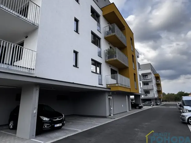 Pronájem bytu 2+kk, Dašice, U Kasáren, 51 m2