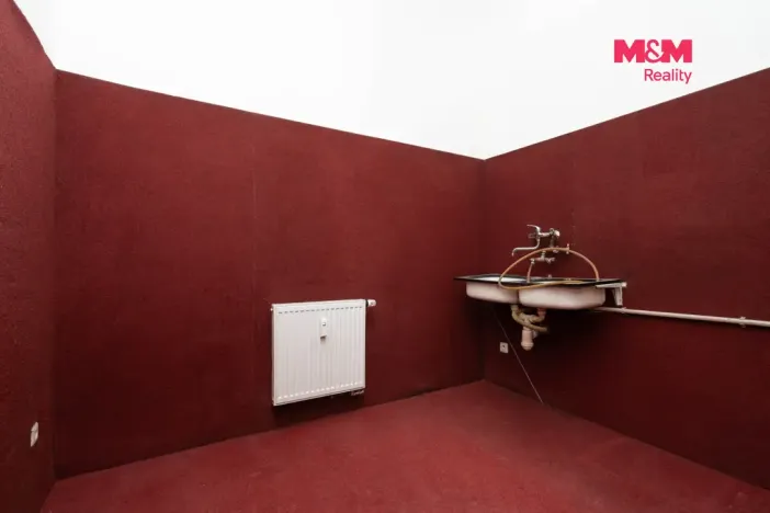 Pronájem obchodního prostoru, Praha, Trnkovo náměstí, 324 m2