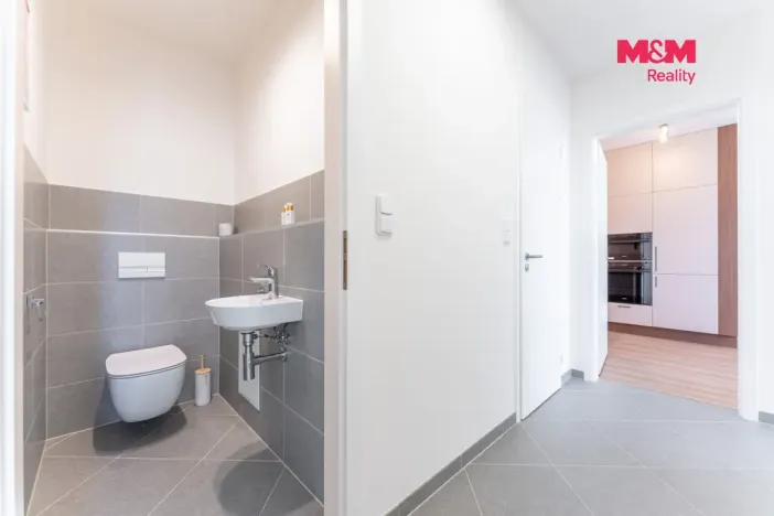 Pronájem bytu 3+kk, Praha, Thomasova, 59 m2