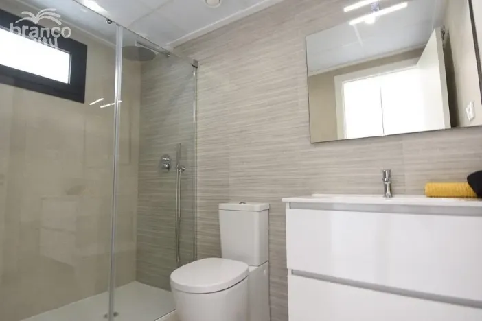 Prodej bytu 4+kk, San Miguel de Salinas, Alicante, Španělsko, 118 m2