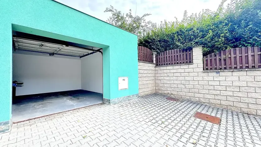 Pronájem garáže, Brno, Nálepkova, 25 m2