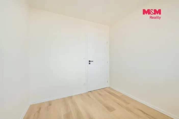 Pronájem bytu 3+1, Kladno - Kročehlavy, Italská, 55 m2