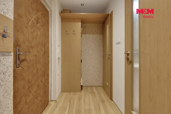 Prodej bytu 1+kk, Kladno - Kročehlavy, Litevská, 27 m2