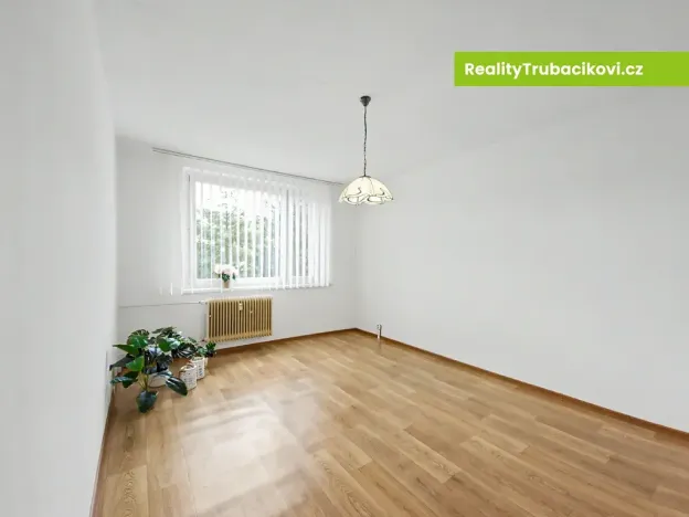 Pronájem bytu 2+1, Vsetín, Ohrada, 58 m2