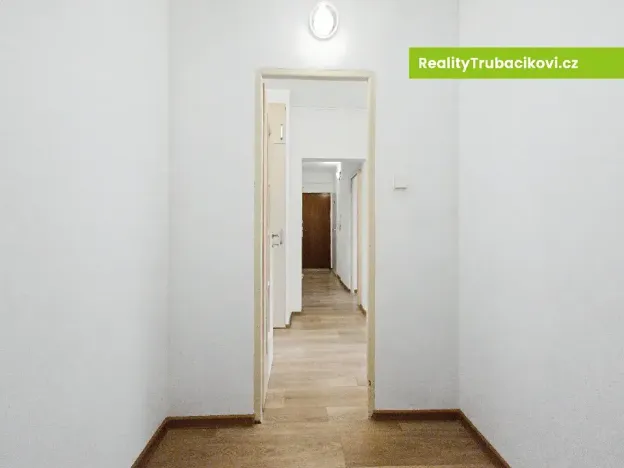 Pronájem bytu 2+1, Vsetín, Ohrada, 58 m2
