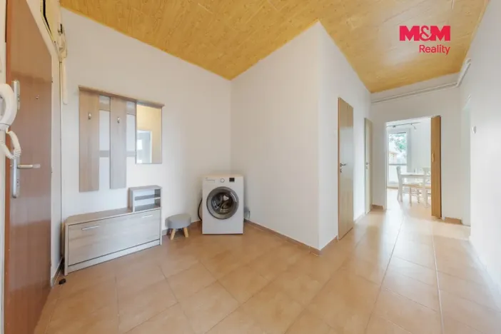 Prodej bytu 2+1, Nová Role, Tovární, 55 m2