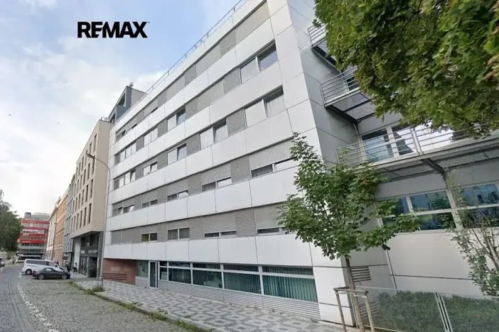 Pronájem kanceláře, Praha - Smíchov, Kováků, 103 m2