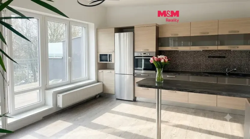Pronájem atypického bytu, Strakonice - Strakonice I, Mlýnská, 92 m2