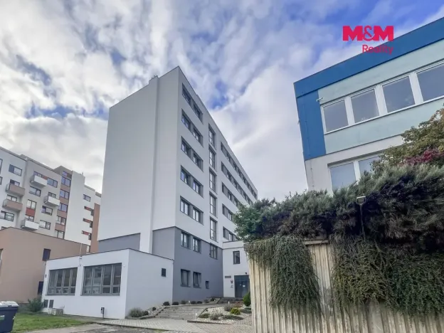 Pronájem bytu 2+kk, Praha - Hlubočepy, Geologická, 34 m2
