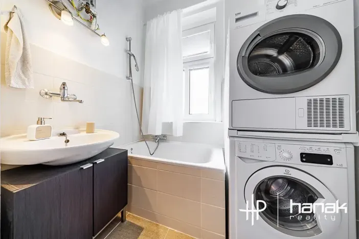 Prodej bytu 1+1, Praha - Podolí, Pod Pekařkou, 42 m2