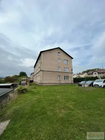 Prodej atypického bytu, Meziměstí, Školní, 112 m2