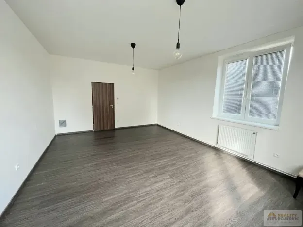 Prodej atypického bytu, Meziměstí, Školní, 112 m2