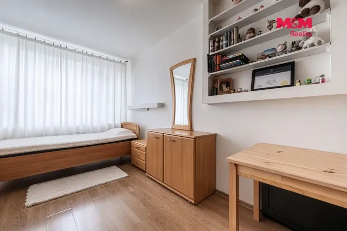 Prodej bytu 3+1, Praha, Neustupného, 81 m2