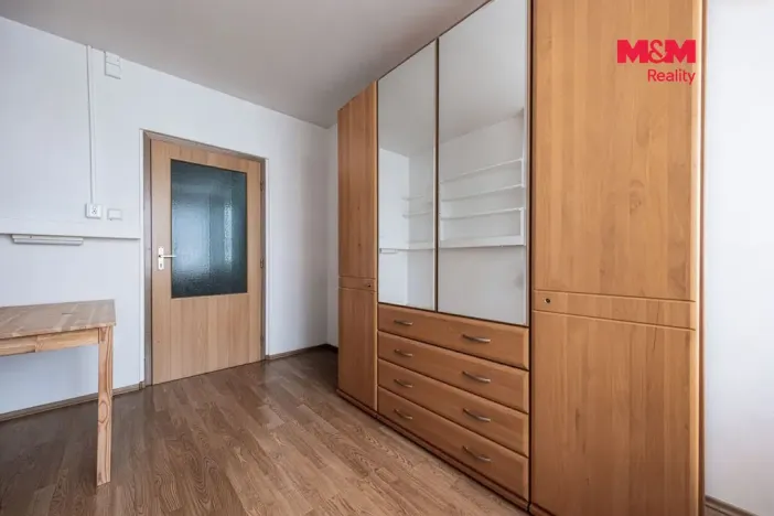 Prodej bytu 3+1, Praha, Neustupného, 81 m2