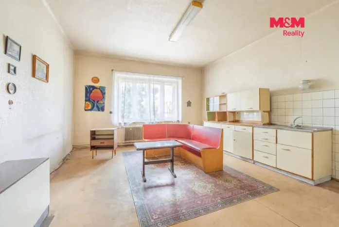 Prodej rodinného domu, Smečno, nám. T. G. Masaryka, 120 m2