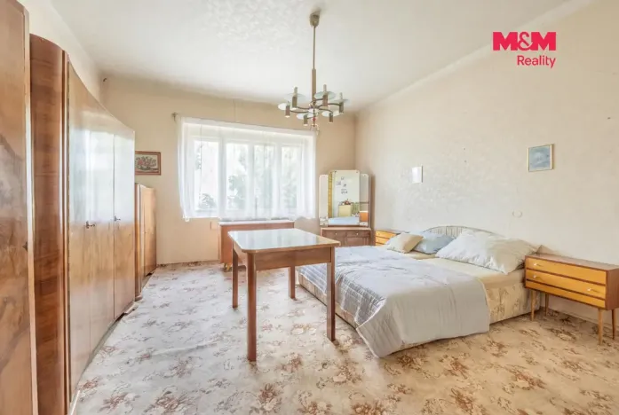 Prodej rodinného domu, Smečno, nám. T. G. Masaryka, 120 m2