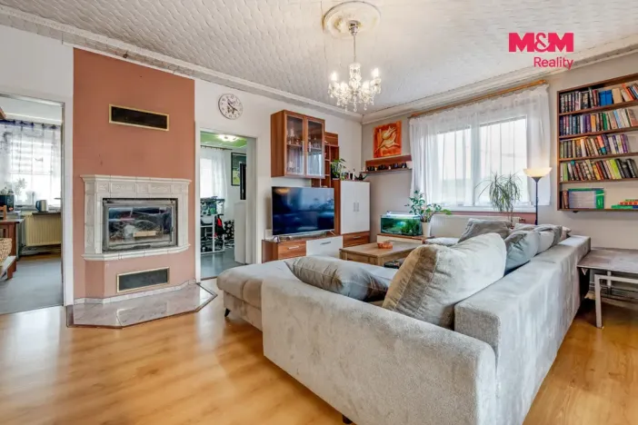 Prodej bytu 2+1, Králův Dvůr - Karlova Huť, Na Louce, 68 m2