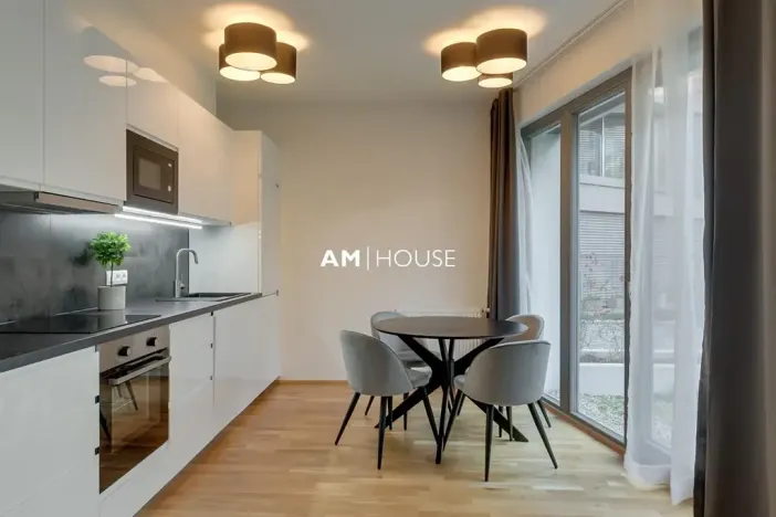 Pronájem bytu 2+kk, Praha - Vysočany, Vysočanská, 55 m2