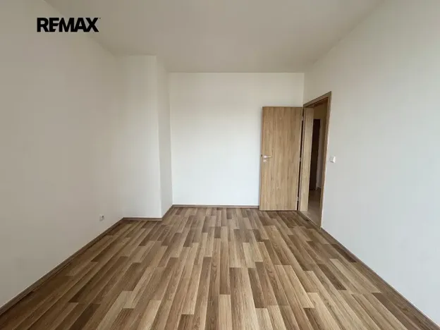 Pronájem bytu 2+kk, Praha - Uhříněves, Oty Bubeníčka, 45 m2
