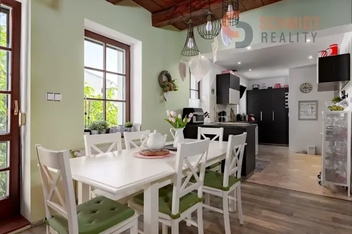 Prodej ubytování, Mikulov, Republikánské obrany, 1024 m2