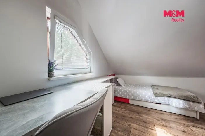 Prodej rodinného domu, Černovice, 140 m2