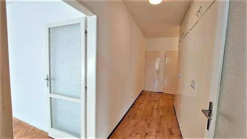 Prodej bytu 2+1, Praha, Ke kladivům, 62 m2