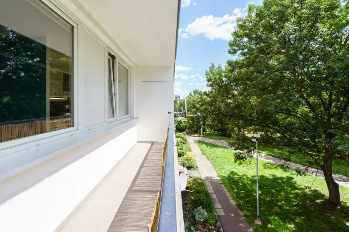 Prodej bytu 1+kk, Praha - Prosek, Veltruská, 33 m2