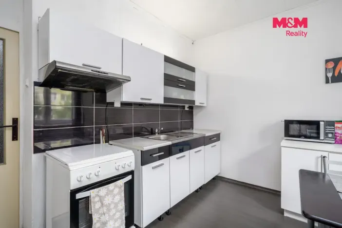 Prodej bytu 3+1, Klášterec nad Ohří, Příčná, 76 m2