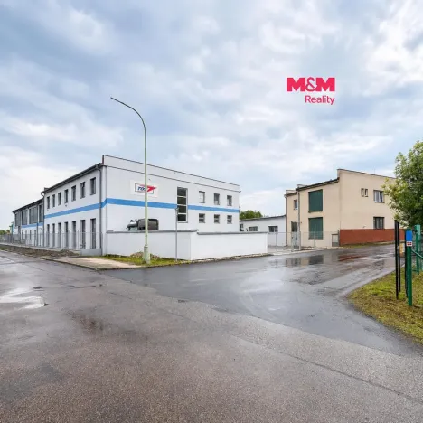 Pronájem kanceláře, Moravany - Platěnice, 138 m2
