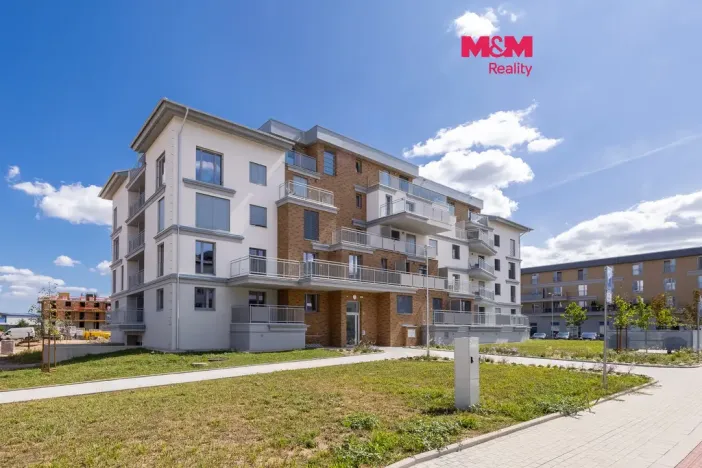 Pronájem bytu 4+kk, Pardubice, U Sportovní školy, 94 m2