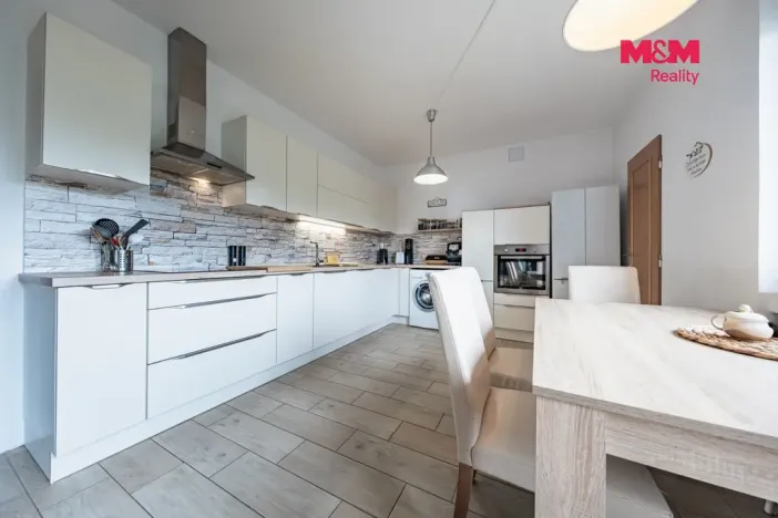 Prodej bytu 3+1, Poděbrady - Poděbrady III, Moučná, 101 m2