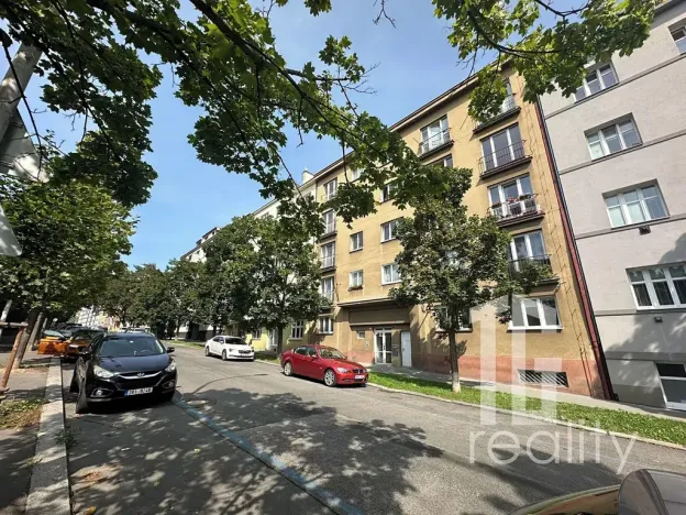 Pronájem bytu 4+kk, Praha - Vysočany, Nemocniční, 82 m2