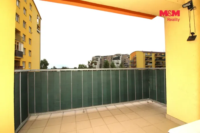 Pronájem bytu 1+kk, Klecany, V Honech, 32 m2