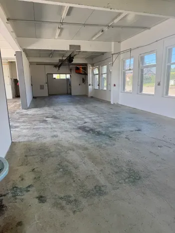 Pronájem skladu, Netín, 525 m2