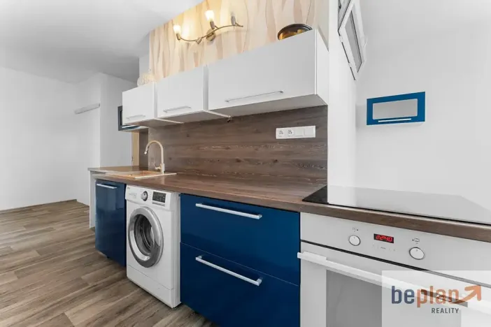 Prodej bytu 3+1, Děčín, Jezdecká, 64 m2
