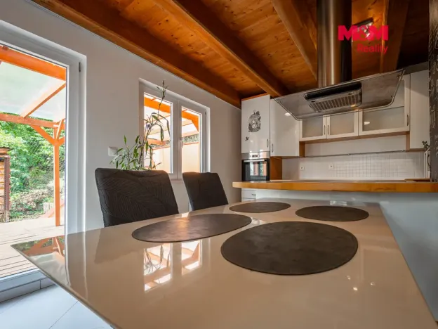 Prodej chaty, Nespeky, Ve Strži, 102 m2